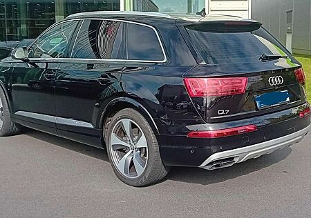 Audi Q7 3.0 TDI quattro tiptronic