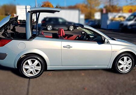 Renault Megane Cabriolet Luxe Dynamique 2.0 16V.Navi.Kamera.
