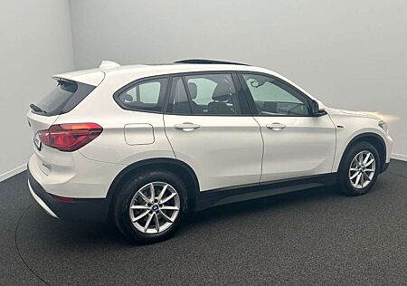 BMW X1 xDrive 25e Aut. PANO Navi+ Head Up Hi-FI