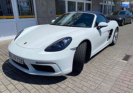 Porsche Boxster 718 Roadster
