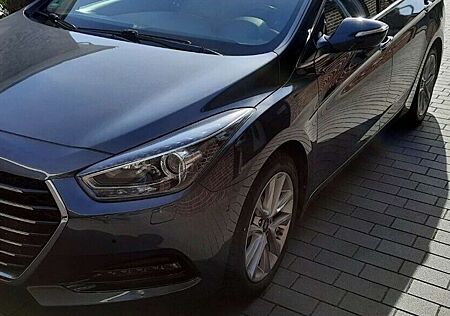 Hyundai i40 1.7 CRDi DCT Premium 141 PS BJ 2018