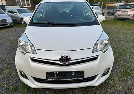 Toyota Verso-S Verso S 1.4 D-4D