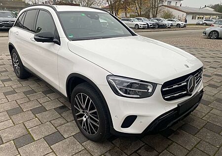 Mercedes-Benz GLC 300 e 4MATIC Aut AHK Navi dig.Display HeadUp