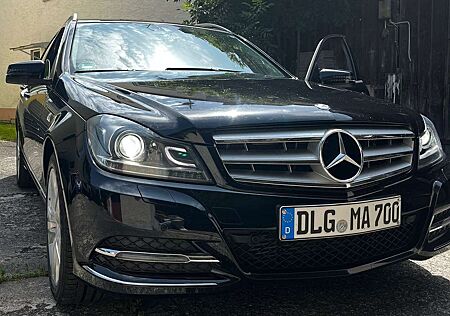 Mercedes-Benz C 250 T (BlueEFFICIENCY) 7G-TRONICAvantgarde
