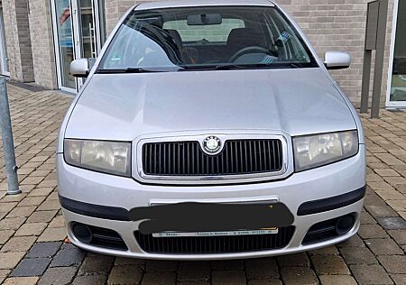 Skoda Fabia 1.4 TDI Scheckheftgepflegt 03/27 TÜV 8x bereift