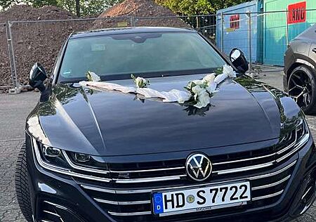 VW Arteon Volkswagen R-Line