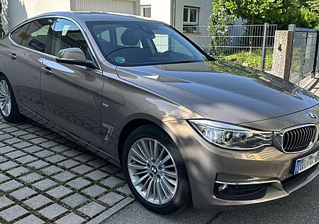 BMW 320d 320 xdrive GT Luxury Line