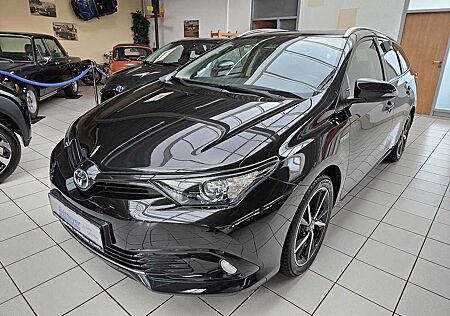 Toyota Auris Touring Sports Hybrid Team D Navi PDC 17Zoll Smart