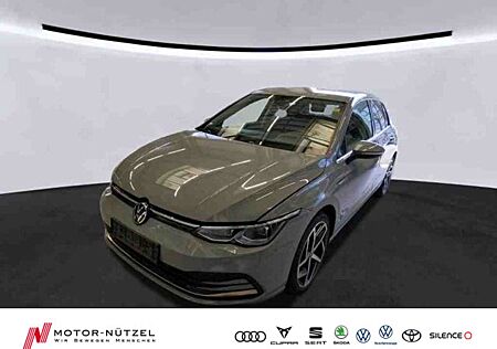 VW Golf Volkswagen VIII 1.5 eTSI DSG STYLE LEDplus+NAV+ACC+SHZ