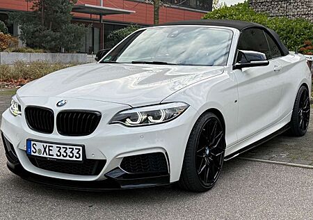 BMW 240 Cabrio Akrapovic Navi LED