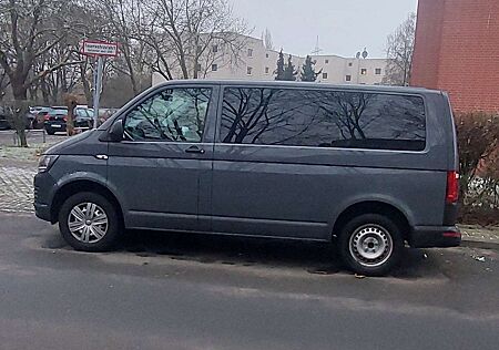 VW T6 Transporter Volkswagen Transporter T6 Kurz EU6