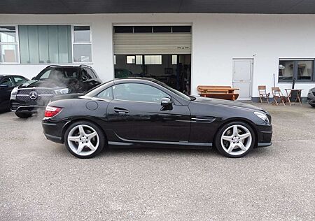 Mercedes-Benz SLK 200 BlueEfficiency / Sport Paket / AMG Line