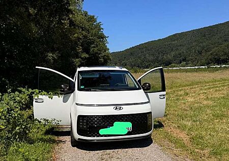 Hyundai Staria 2.2 CRDi Allrad Prime