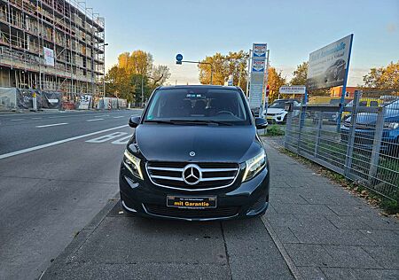 Mercedes-Benz V 220 (BlueTEC) d extralang 7G-TRONIC Edition