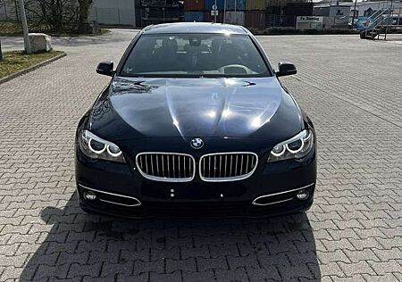BMW 530 d xDrive a Luxury Line LCI