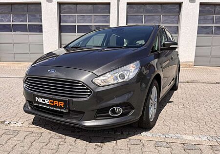 Ford S-Max Business2.0 TDCI NAVI*SITZH:LED*AHK*1Hand