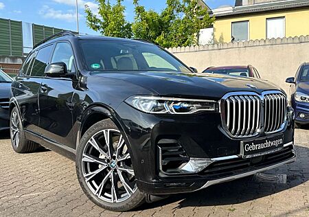 BMW X7 gebraucht kaufen BMW X7 xDrive 30 d Design Pure Excellence Rear Set