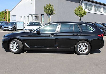 BMW 520 d Tour. Aut. +HUD+S-Leder+DAB+Driving PRO+