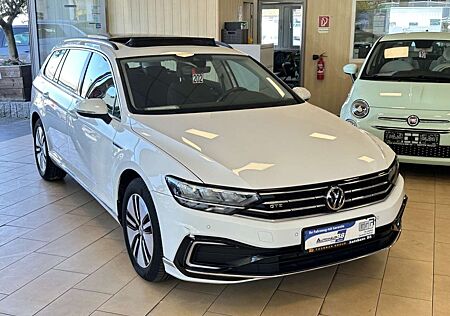 VW Passat Volkswagen GTE*AHK*Pano*R.Cam*Navi*Plug-In Hybrid