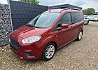 Ford Tourneo Courier 1.0 EcoBoost Titanium