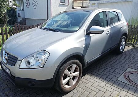 Nissan Qashqai 2.0 Panorama ohne Tüv