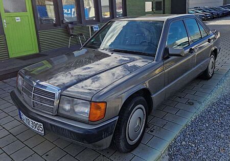 Mercedes-Benz 190 E