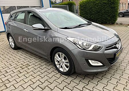 Hyundai i30 1.6 cw Style/AUTOM./TEILLEDER/ALLW./KEYLESS