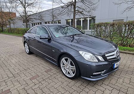 Mercedes-Benz E 350 CDI Coupe BlueEFFICIENCY 7G-TRONIC AMG-Line