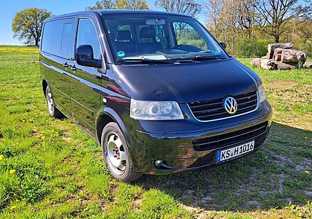 VW T5 Multivan Volkswagen DPF Sport Edition (7-Si.)