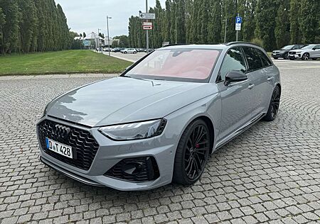 Audi RS4 280km/h, Pano, 5J. Gar., HUD, UVP110, Wi.