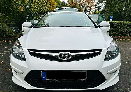 Hyundai i30 1.4 Ed.P~Unfallfrei~keine Wartungsstau~Steuerkette