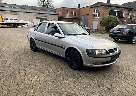 Opel Vectra 1.8 (CD) Sport/Automatik/Tüv neu