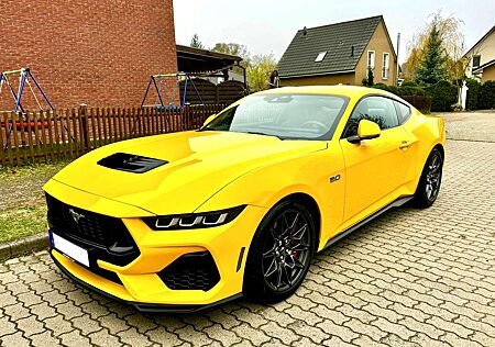 Ford Mustang Fastback GT 5.0 V8 Autom. MagneRide