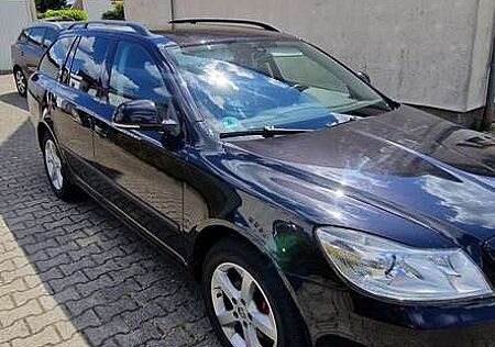 Skoda Octavia Combi 2.0 TDI DPF DSG Ambition