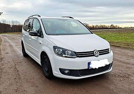 VW Touran Volkswagen Diesel 1.6 TDI MATCH TÜV/AU Neu!