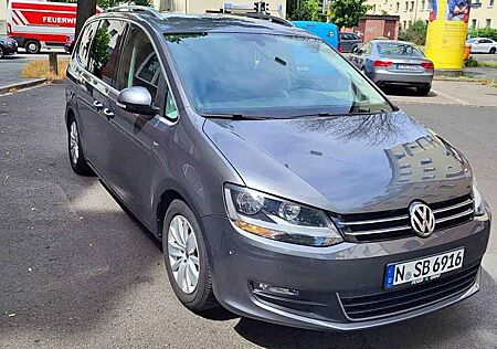 VW Sharan Volkswagen 2.0 TDI DSG Trendline