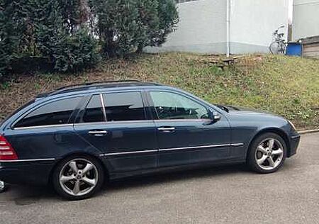 Mercedes-Benz C 320 T CDI 7-G-TRONIC Elegance DPF