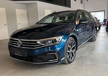 VW Passat Variant Volkswagen PassatVariant GTE Matrix/DSG/AHK/Memory/Kam