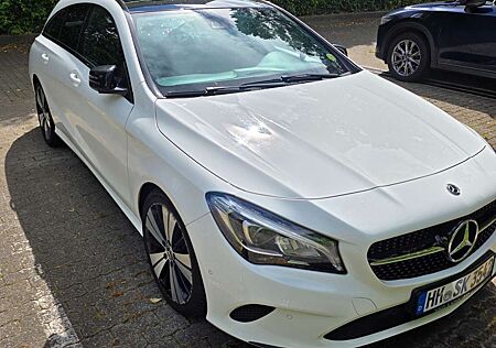 Mercedes-Benz CLA 200 CLA Shooting Brake 200 7G-DCTUrban