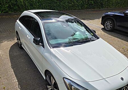 Mercedes-Benz CLA 200 CLA Shooting Brake 200 7G-DCTUrban