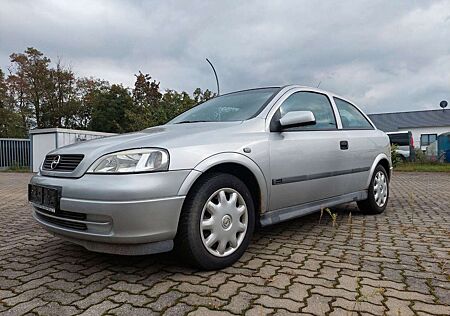 Opel Astra 1.6 16V Sport