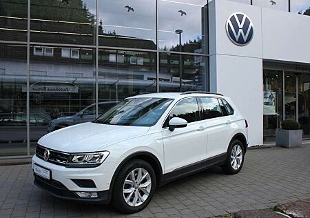 VW Tiguan Volkswagen Comfortline 2.0 TSI 4Motion DSG Navi,AHK