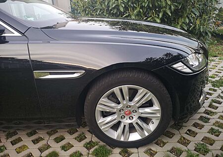 Jaguar XF 30d Aut. Portfolio