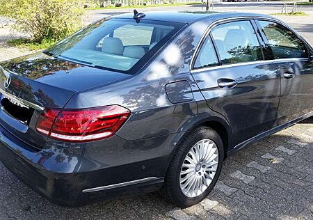 Mercedes-Benz E 250 E-Klasse 7G-TRONIC Elegance