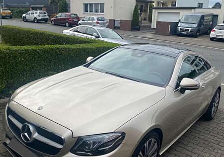 Mercedes-Benz E 200 (238.342)