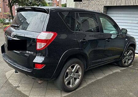 Toyota RAV 4 RAV4+Diesel+2.2+D-CAT+4x4+Executive