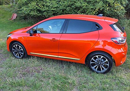 Renault Clio TCe 90 X-tronic TECHNO