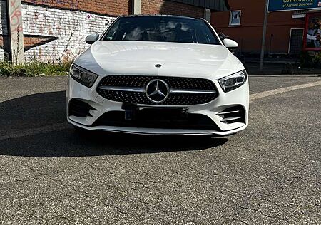 Mercedes-Benz A 220 4Matic 7G-DCT AMG Line