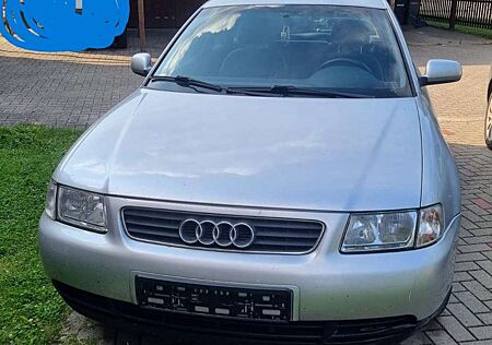 Audi A3 1.6 Ambiente