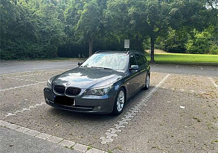 BMW 520d 520 Touring Aut. Bi-Xenon Navi 8-Fach